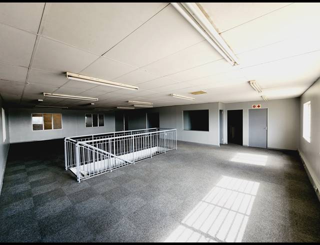 637M² WAREHOUSE TO LET IN KYA SANDS